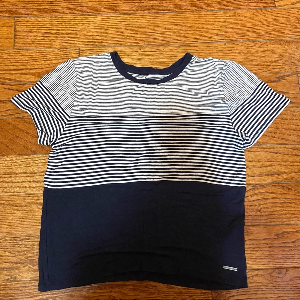 abercrombie A&F Essentials navy and white strips/block size S